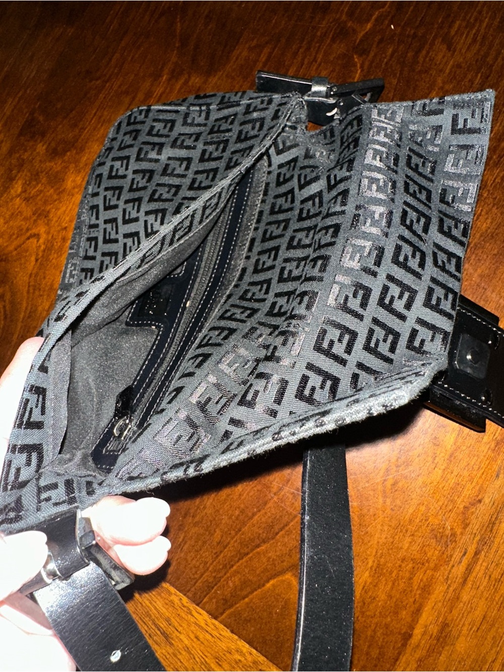 Fendi Vintage Black Baguette Shoulder Bag - Picture 3 of 7